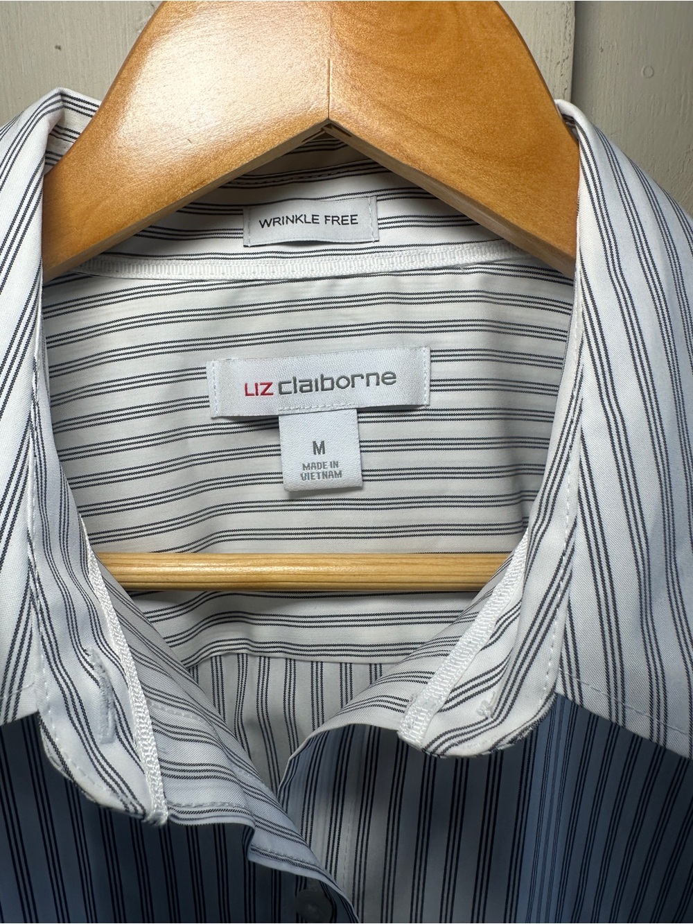 Liz Claiborne Wrinkle Free Striped Button Front Shirt White Black Medium - Picture 2 of 9
